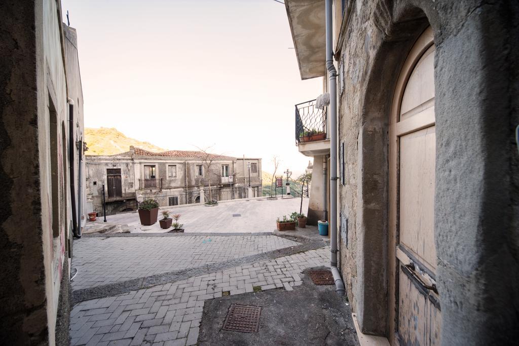 The Clock Houses Borgo Gallodoro Летоянні Екстер'єр фото